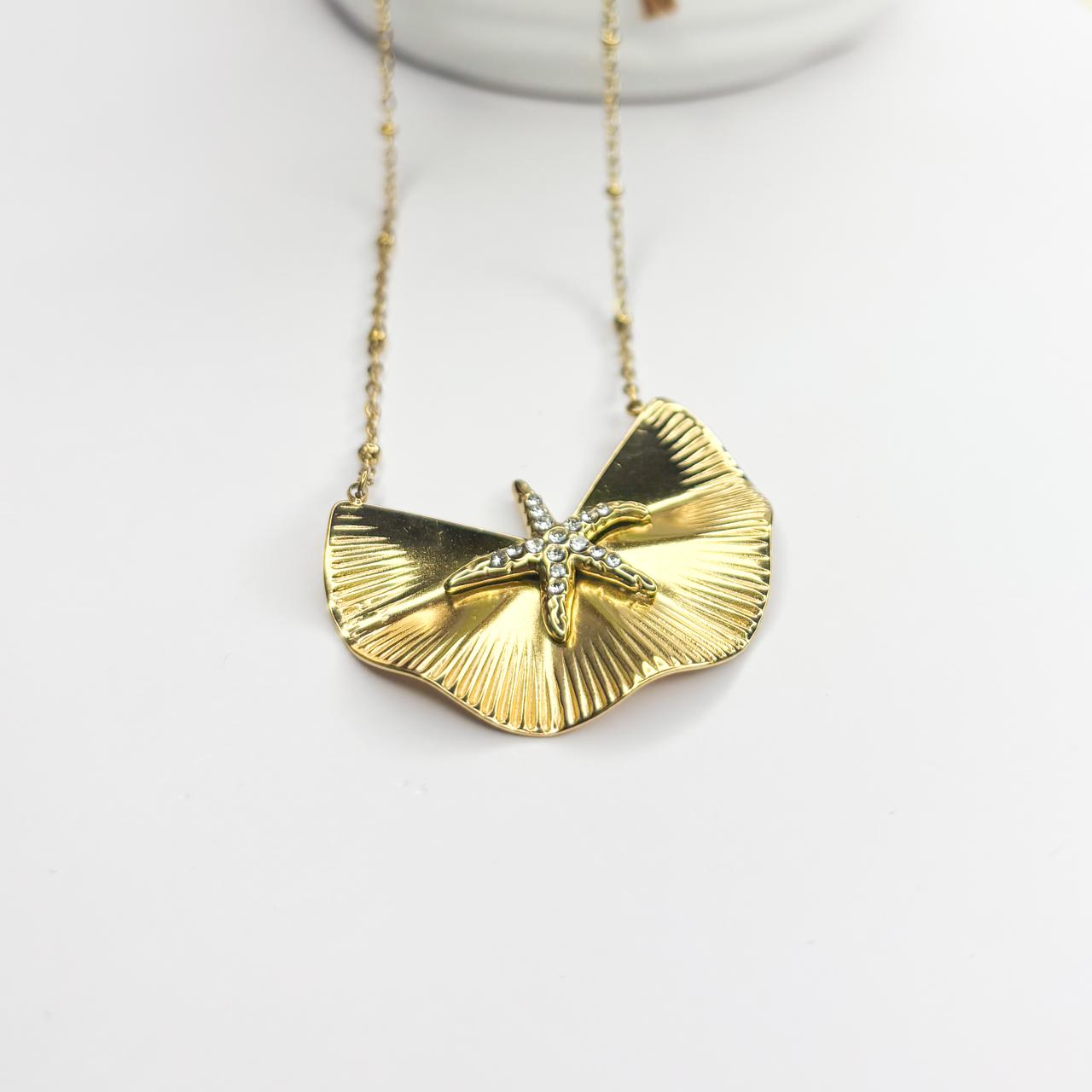 Seaside Shell & Star Necklace