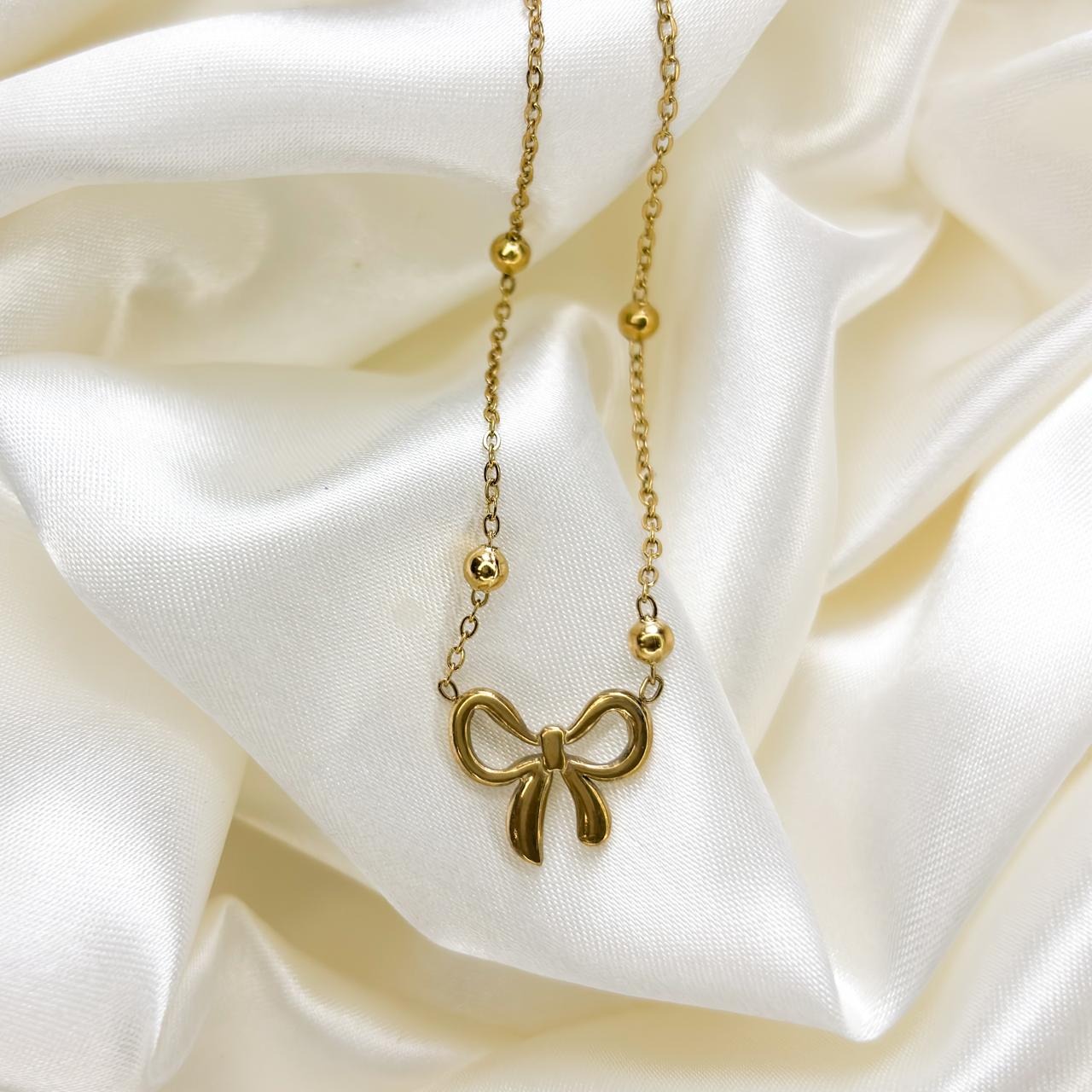 Classic Bow Necklace