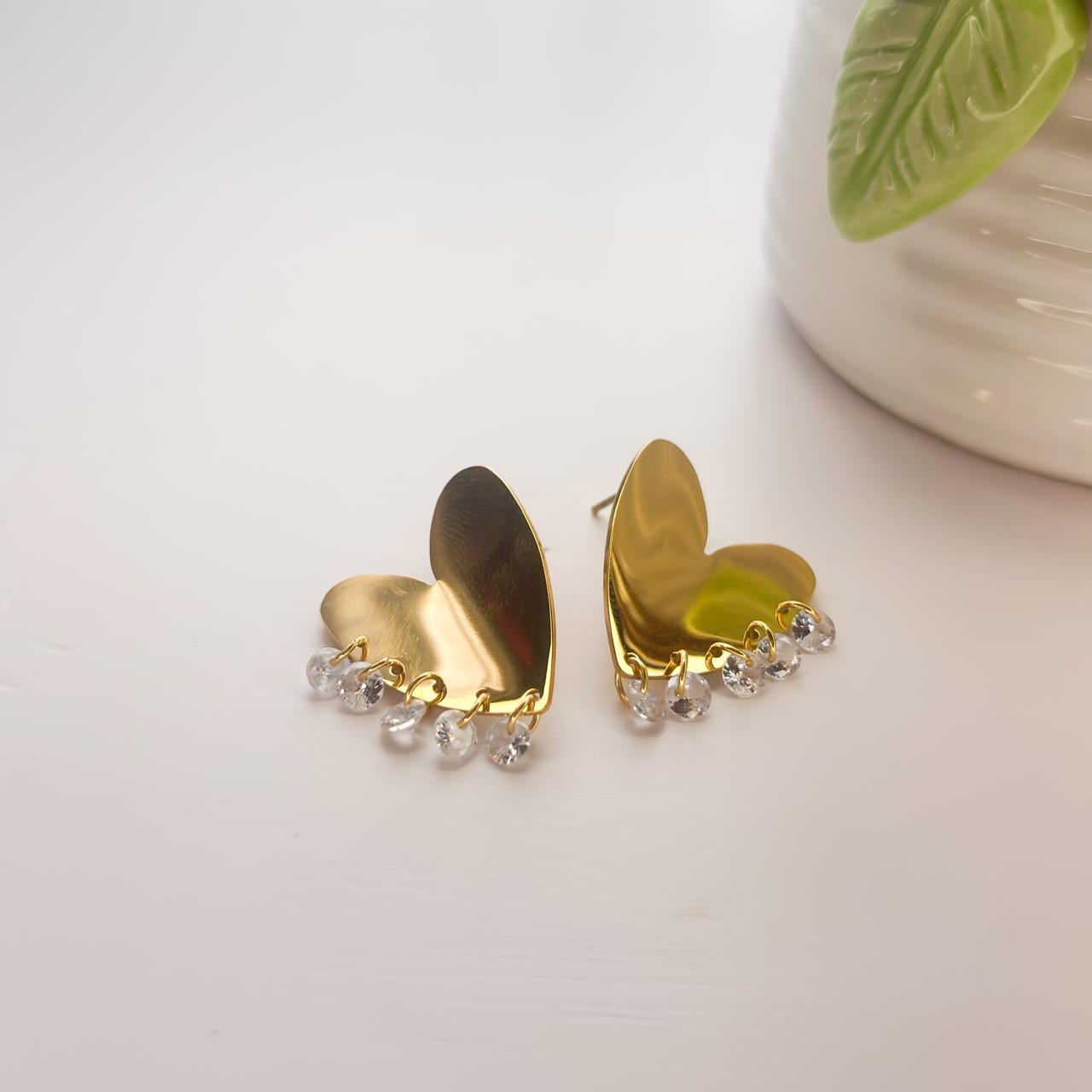 Amor Dangle Stone Earring