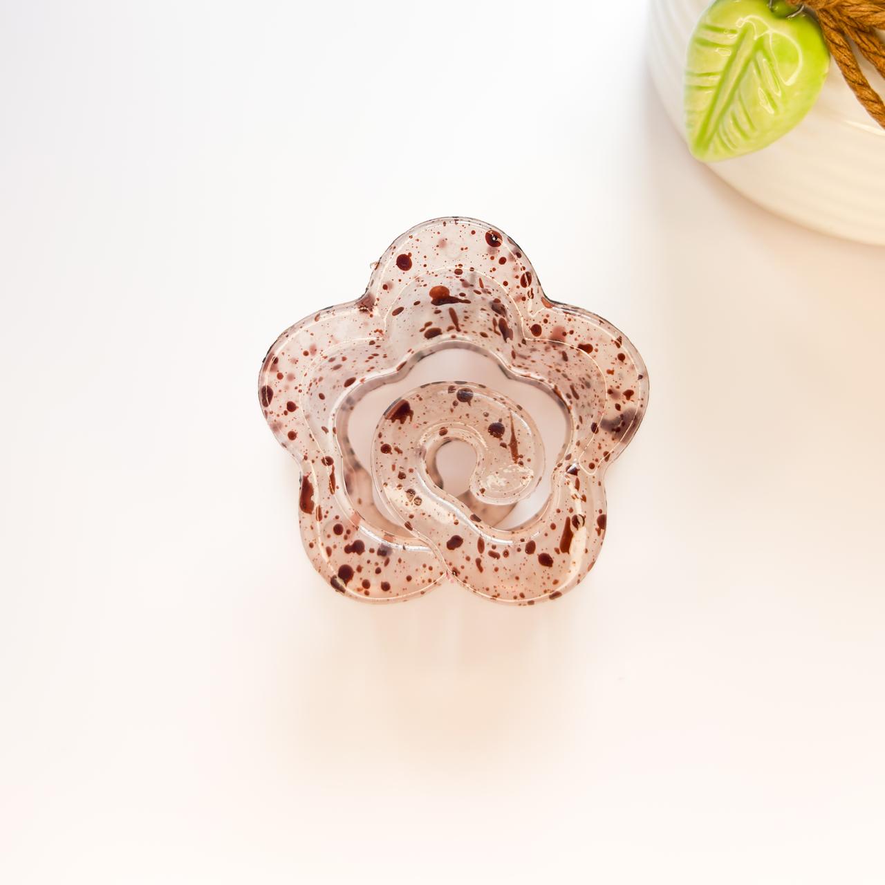 Flower Hair Claw - Freckled