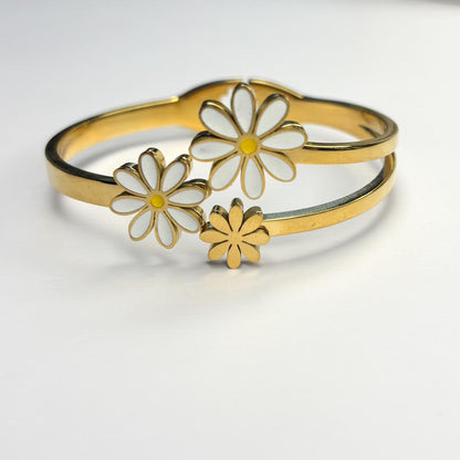 Trio Daisy Bangle Bracelet