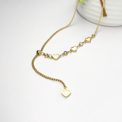 Sparkling Heartlyn Necklace Model-2