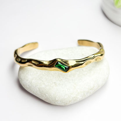 Emerald Stone Half Cuff