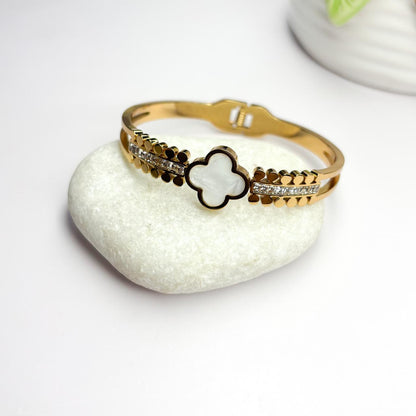 Clover Lyra Bangle Bracelet