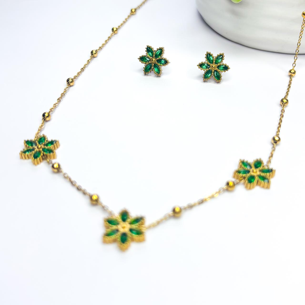 Green Flower Necklace Set