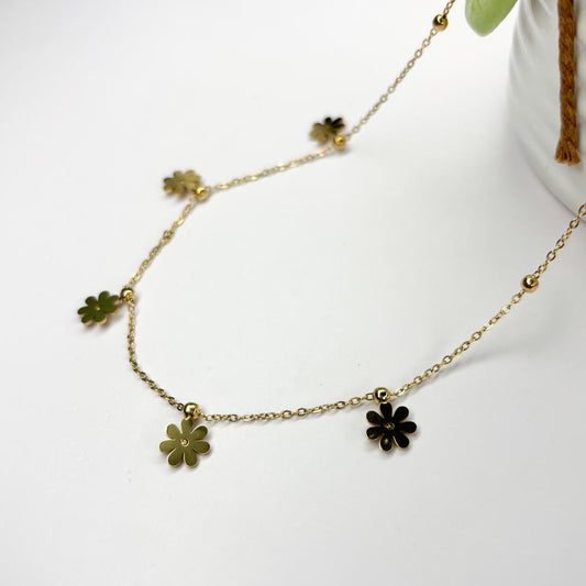 Daisy Blossom Necklace