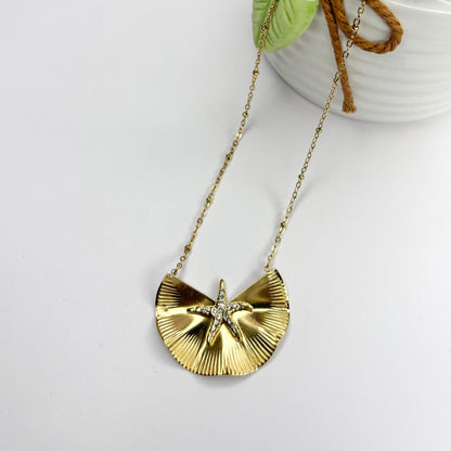 Seaside Shell & Star Necklace