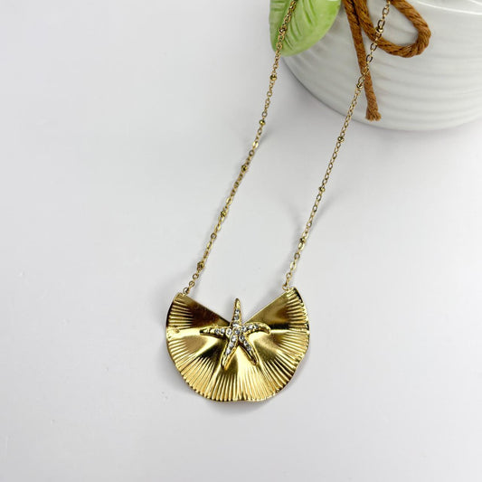 Seaside Shell & Star Necklace