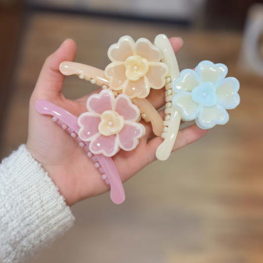 Cute Flower Claw Clip