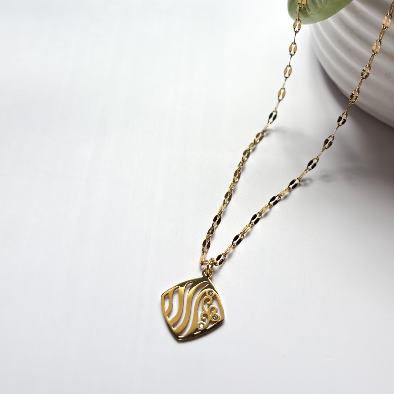 Drift Pendant Necklace