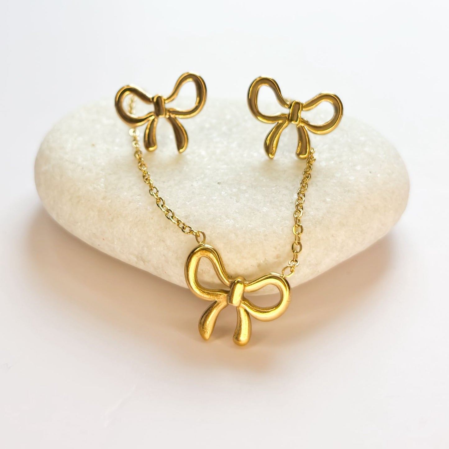 Chic Bow Necklace Set