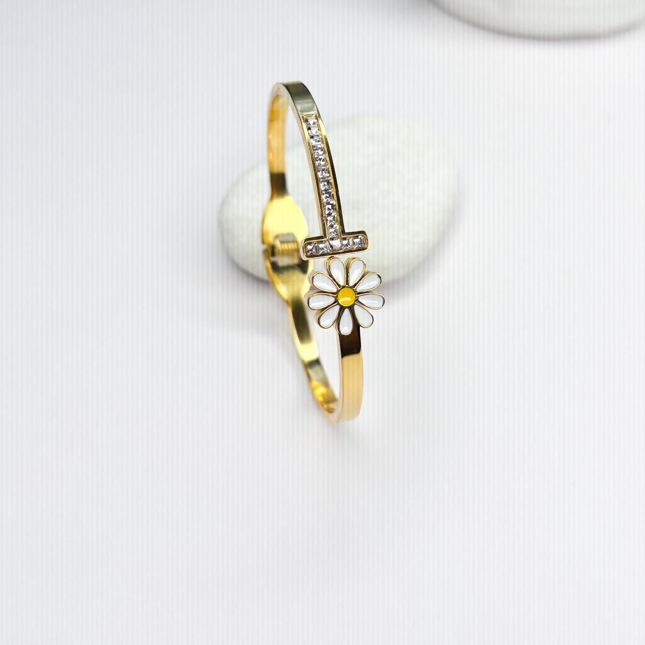Daisy Selene Bangle Bracelet