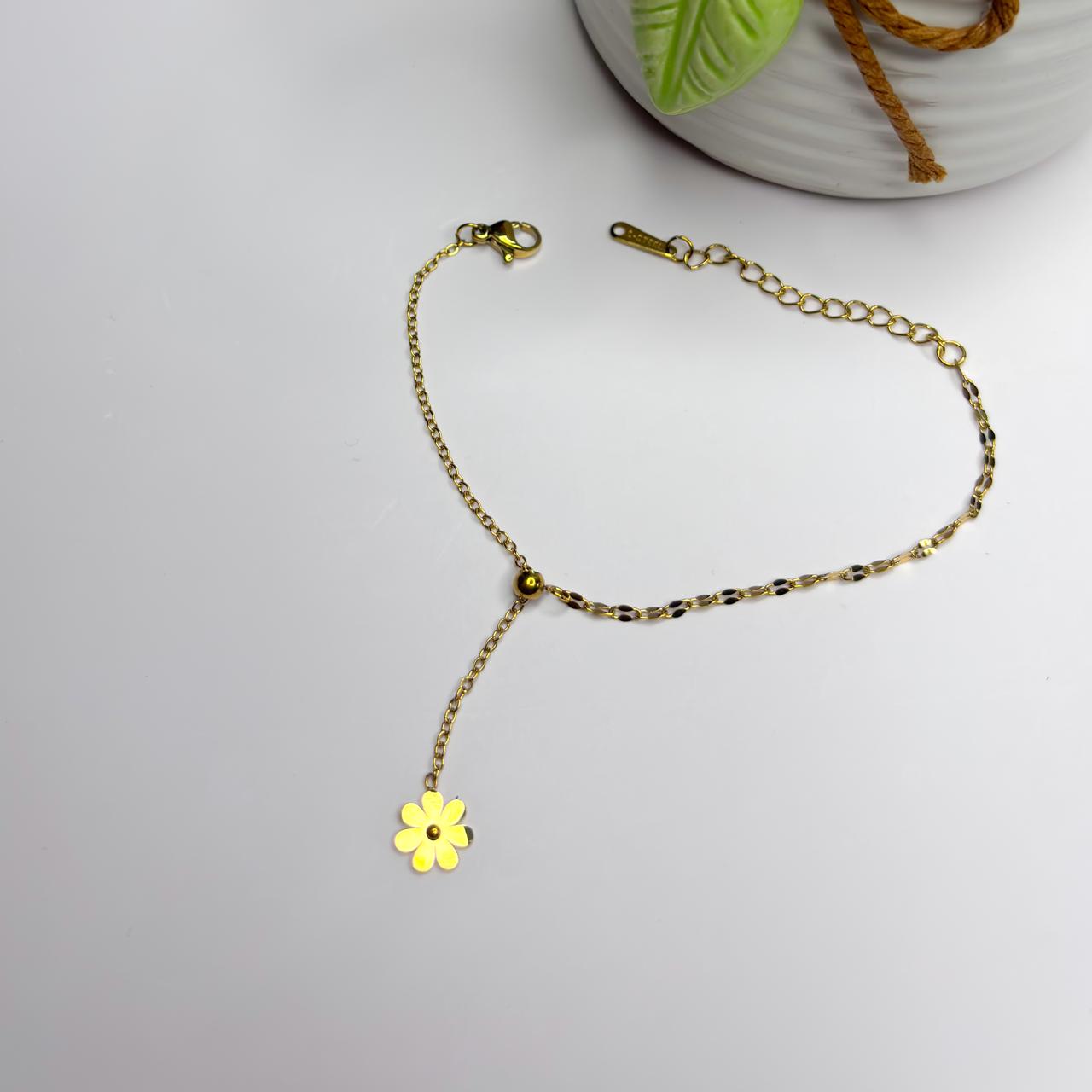 Daisy Drop Bracelet