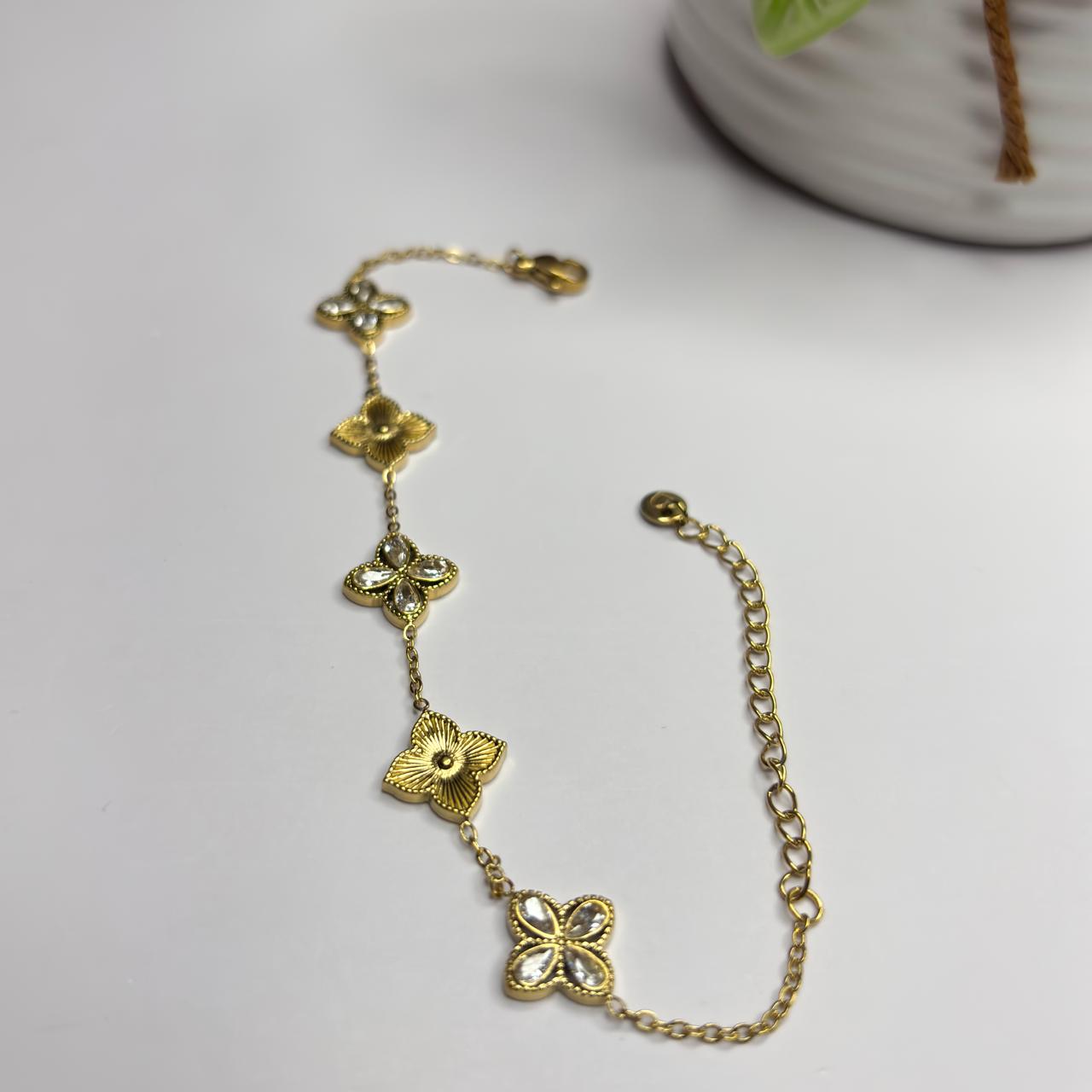 Golden flower Stone Bracelet