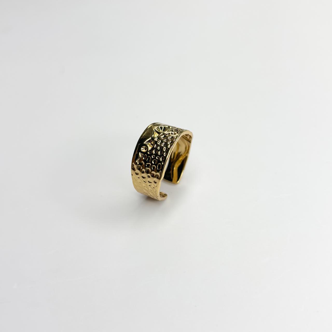 Lost in the Desert Statement Ring