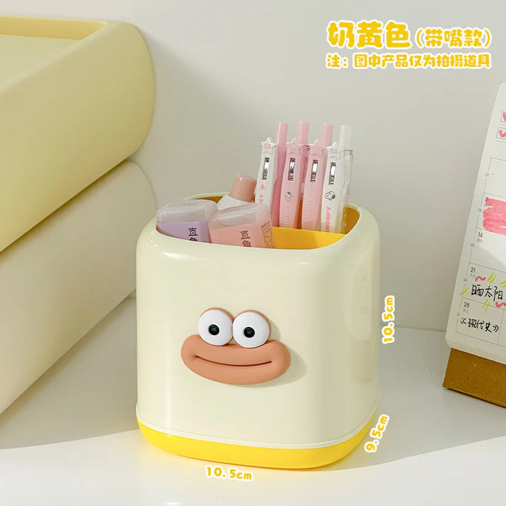 Smiling Pen Holder