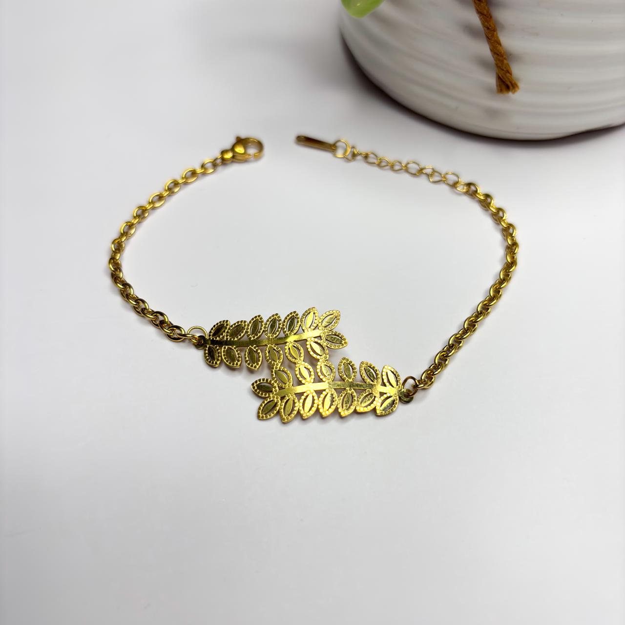 Laurel Link Bracelet