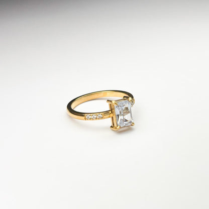 Aurora Solitaire Ring