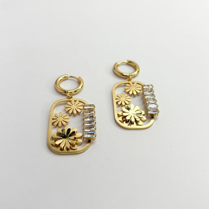 Blooming Daisy Statement Earring