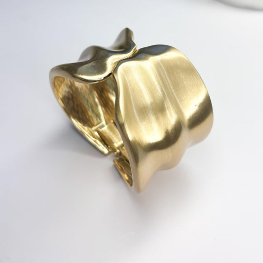 Sculptura Bangle Bracelet