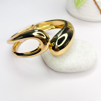 Echo Loop Bangle Bracelet