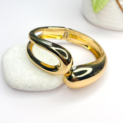 Echo Loop Bangle Bracelet